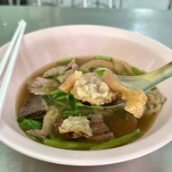 เมนูของร้าน เนื้อตุ๋นน้ำแดง 5 ดาว (สูตรน้ำจิ้มพริกไทยดำ) บางกอกใหญ่