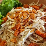 เส้นหมี่ไก่ฉีก อร่อยเละ พระโขนง