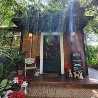 หน้าร้าน RAVI RIVA CAFE