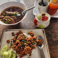 เมนูของร้าน ร้านนายนิล