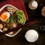 AU COFFEE &ก๋วยเตี๋ยวหมูต้มยำคุณอู๋