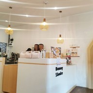 บรรยากาศ Bunny Shake Cafe ท่าข้าม-พระราม2