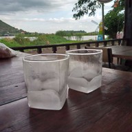 เตี๋ยวผ่านน้ำ แม่บังอร