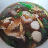 เมนูของร้าน ก๋วยเตี๋ยวป้าห่อ ปากท่อ