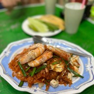 ผัดไทยกุ้งสดไทยอาคาร เจ๊ฮวง สาขา3 (เขต8)