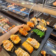 Shushi โรบินสันลาดกระบัง