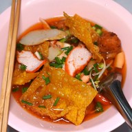 เย็นตาโฟยมราช ( ข้างโรงรับจำนำ )
