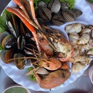 สโมสรท้ายเรือหลวงแม่กลอง