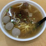 เมนูของร้าน Shin Kee Beef Noodles