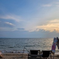 La Mer Wine Bar On The Beach