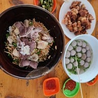 เมนูของร้าน Aung Mingalar Shan Noodle