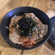 เดย์ลี่ โดนัท DAILY DONUTS เดย์ลี่ โดนัท DAILY DONUTS  สาขาซอยเสือใหญ่อุทิศ