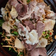 เมนูของร้าน Aung Mingalar Shan Noodle