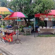 ร้านขนมจีนไก่ทอด เมี่ยงปลาเผา หน้าแขวงการทางตรัง