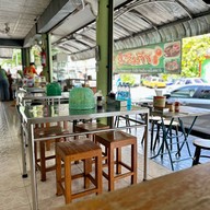 ก๋วยเตี๋ยวต้มยำพันรี -