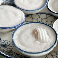 ร้านขนมถ้วยตะไล by ชบา