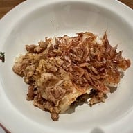 เมนูของร้าน ข้าวเหนียวหมูเอลวิส ตลาดล่าง ท่ารถเมล์ขาว
