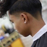 W.newline Barber