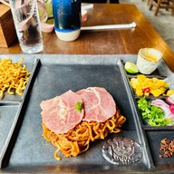 เมนูของร้าน KHAO-SŌ-i ริมน้ำปิง