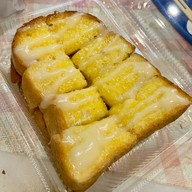 เฟเฟ่cake เค้ก ขนมปังโฮมเมด สลัดโรล