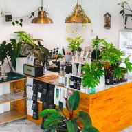 WR WannaRich Home cafe’