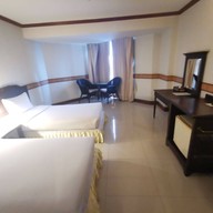 โรงแรมซันธารา