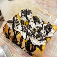 เฟเฟ่cake เค้ก ขนมปังโฮมเมด สลัดโรล