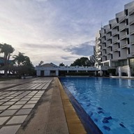 โรงแรมซันธารา