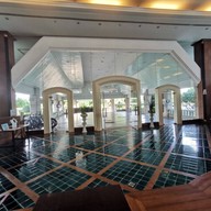 โรงแรมซันธารา