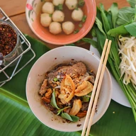 ก๋วยเตี๋ยวเรือ ป.ประทีป ตลาดปัฐวิกรณ์ Boat Noodles Por Prathep Pattawikorn Market