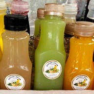 อรพรรณ ขนมจีบ ซาลาเปา (ปั้ม ปตท. บรมฯ 30)