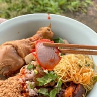 ร้านก๋วยเตี๋ยวไก่ป้าวิน