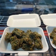 ขนมกุยช่ายหมู่บ้านเศรษฐกิจ  ตลาดต้นสัก สนามบินน้ำ