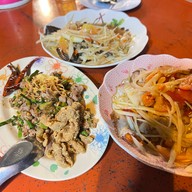 ลาบลุงอ้วนยโส 1