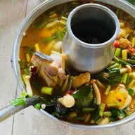 เมนูของร้าน ปลาเผาเขาสลัดได&VeggieHutResort
