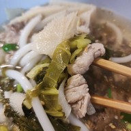 ขนมจีนไหหลำ เจ๊วา-เจ๊หย่ง สะพานขาว ซ. ลูกหลวง 8