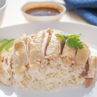 นวพรข้าวมันไก่ ตลาดโกสุม