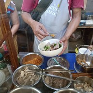 บรรยากาศ โจ๊กนาจา-ต้มเลือดหมู-ก๋วยจั๊บญวน