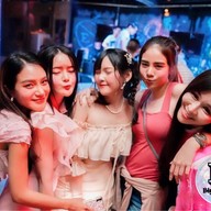 กินแซ่บ (กุ้งแซ่บ/หมี่คลุก) เฉลิมพระเกียรติ ร.9