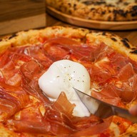 เมนูของร้าน Nola and Co. สาขารามคำแหง