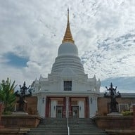 วัดมกุฏคีรีวันเขาใหญ่