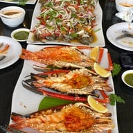 The Dishes Riverside พระสมุทรเจดีย์