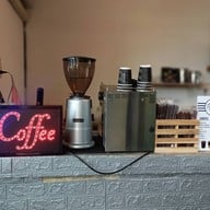 ร้านกาแฟสด "เป็นต่อคาร์วอช สาย2"