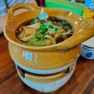 เมนูของร้าน หาดใหญ่ติ่มซำ ณ ศรีราชา & ก๋วยเตี๋ยวเรือทองแท้ ศรีราชา