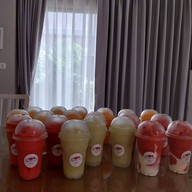Healthy >Fresh สมูทตี้ ผลไม้แท้ 100% 🍉🍏🍍🍊🍓