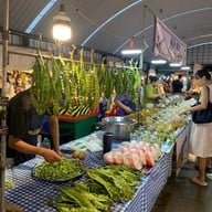 ตลาดนัดกล้วยกล้วย