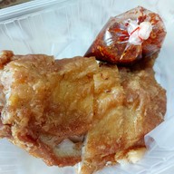 เมนูของร้าน เจ๊แดงสามย่าน ส้มตำ คอหมูย่าง ประตูน้ำ