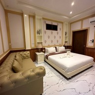 โรงแรมบ้านแมลงปอ