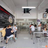 บรรยากาศ กิตติก๋วยเตี๋ยวเป็ด ภูเก็ต สามกอง