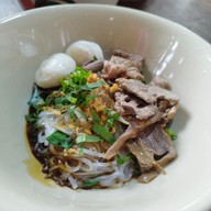 เมนูของร้าน ก๋วยเตี๋ยวเรือกรุงเก่า ซอยวัดลาดปลาดุก